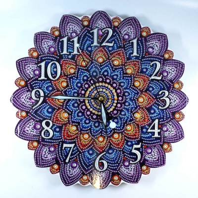 Diamond Painting Wanduhr auf Holz, 29cm