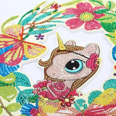 Preview: Kranz zum Aufhängen, Einhorn, ca. 30x30cm, 9mm Stärke, Strass & Sondersteine