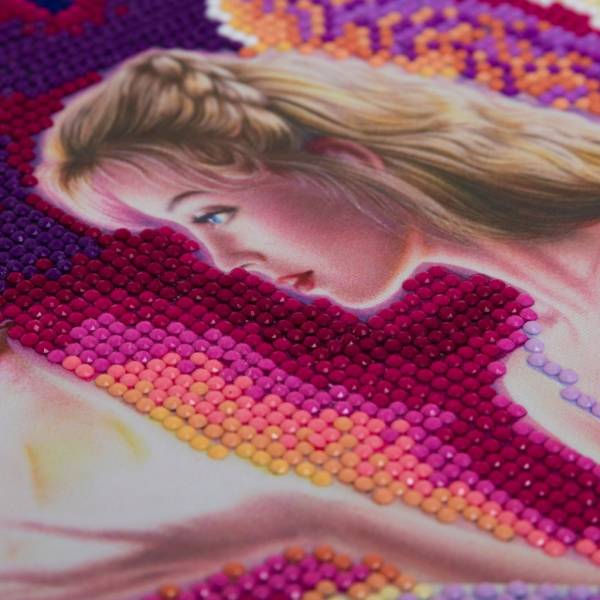 Diamond Painting Bild mit LED Beleuchtung, Angel Dust, runde Diamanten, ca. 50x40cm, Teilbild