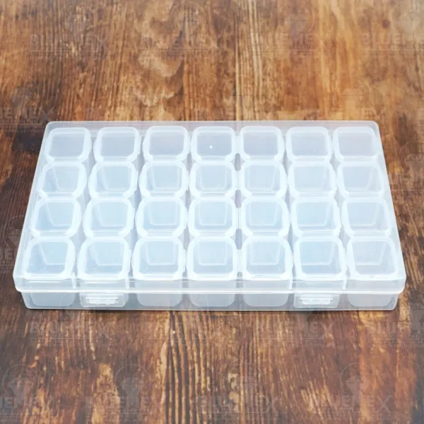 Sortierbox mit 28 Fächern, aufgeteilt in 7 Reihen mit 4 Boxen fest verschließbare Deckel