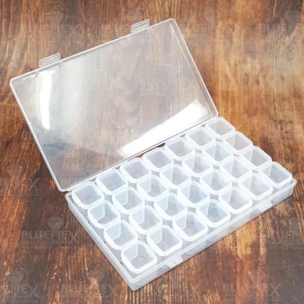 Sortierbox mit 28 Fächern, aufgeteilt in 7 Reihen mit 4 Boxen fest verschließbare Deckel