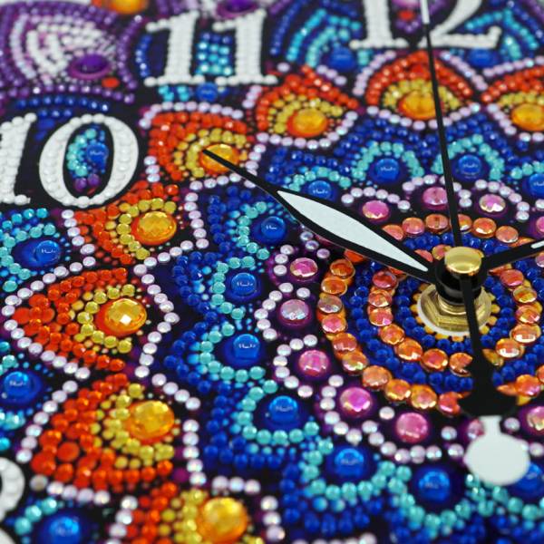 Diamond Painting Wanduhr auf Holz, 29cm