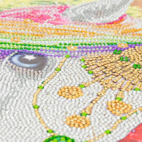 Diamond Painting Bild auf Keilrahmen gespannt, Einhorn, runde Strass Diamanten, ca. 50x40cm, Teilbild