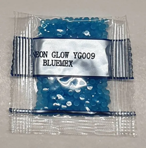 Neon stone round, glow in the dark, blue, bag with approx. 500 pieces