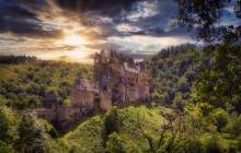 Diamond Painting Bild, Castle of Dreams, eckige Steinchen, 60x90cm, 45 Farben, Vollbild